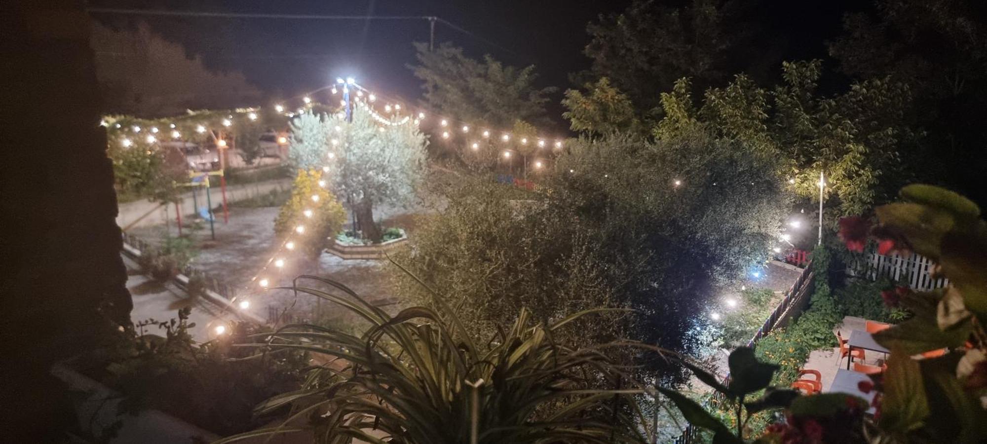 בראט Salillari Guest House מראה חיצוני תמונה