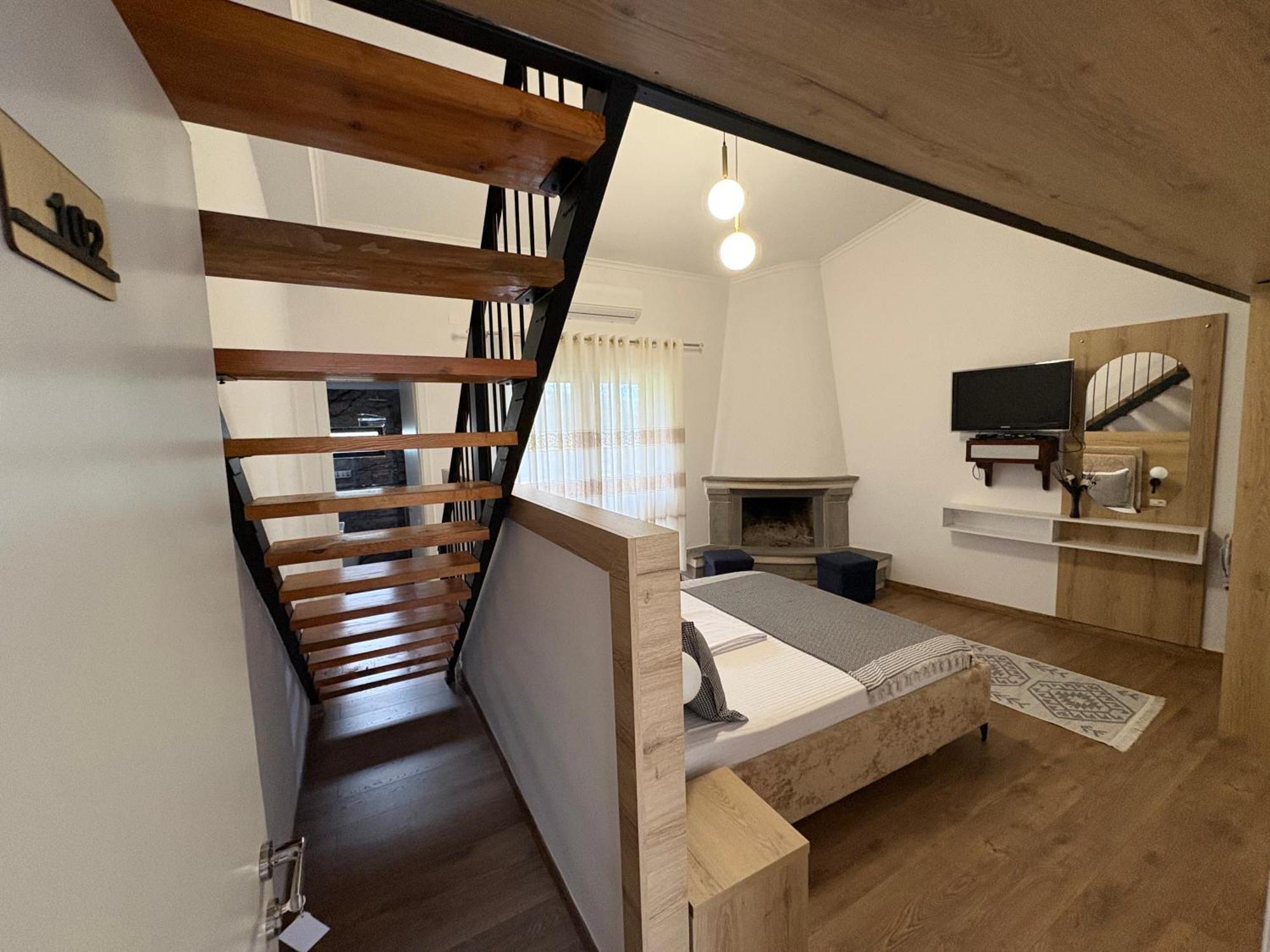 בראט Salillari Guest House מראה חיצוני תמונה